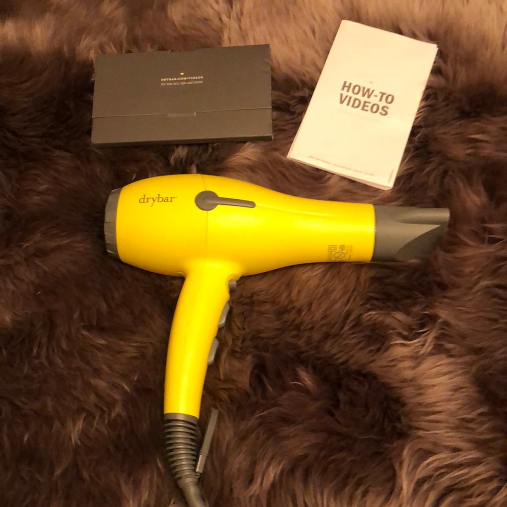 Drybar Butter Cup Curling Iron